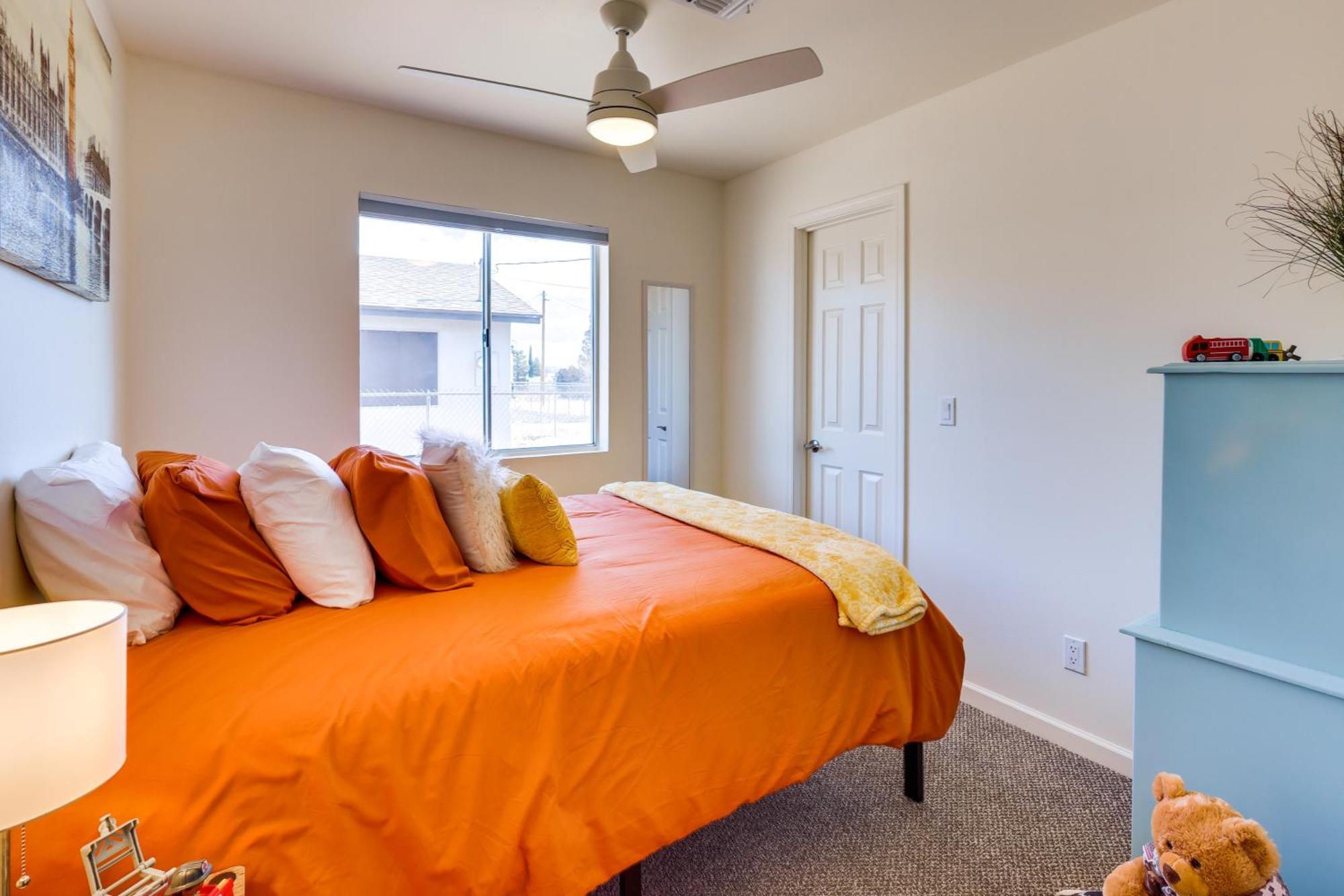Kingman Vacation Rental With Yard And Fire Pit Extérieur photo